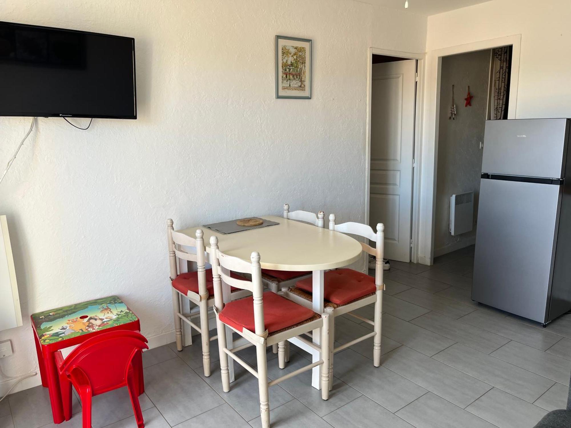 Appartement T2, 4 Personnes, Climatise, Avec Piscine, Village De La Mer La Londe-les-Maures Exterior photo